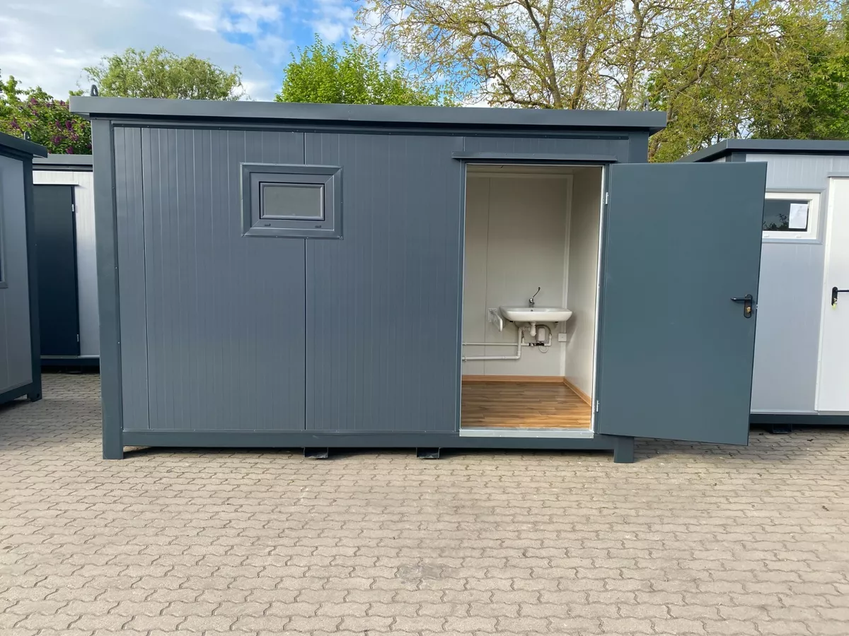 AAA-1 (1) Contenitore sanitario per persone con disabilità. Toilette con rampa. - immagine 1