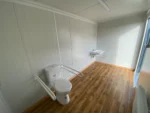 Contenitore sanitario per persone con disabilità. Toilette con rampa. - immagine 6